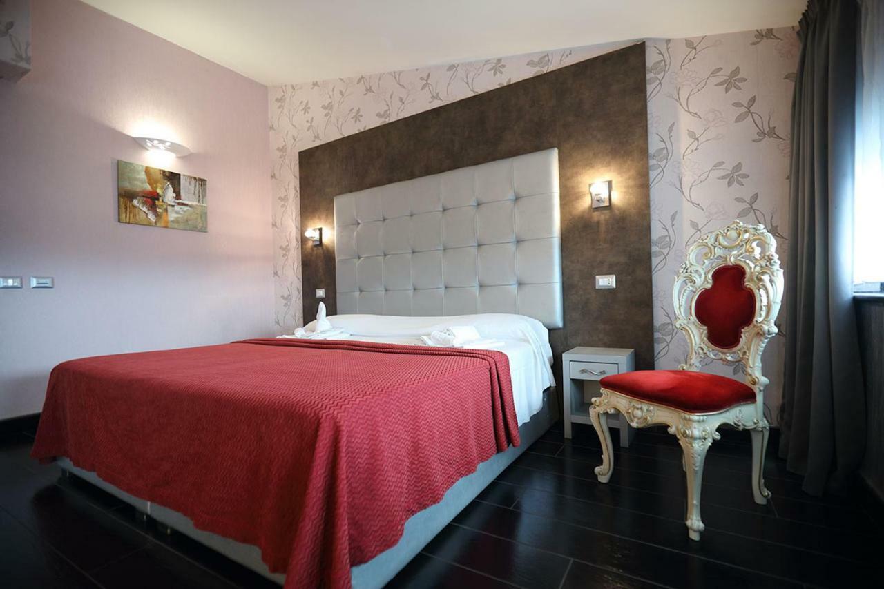 Hotel Relax Roma Nord Фиано-Романо Экстерьер фото