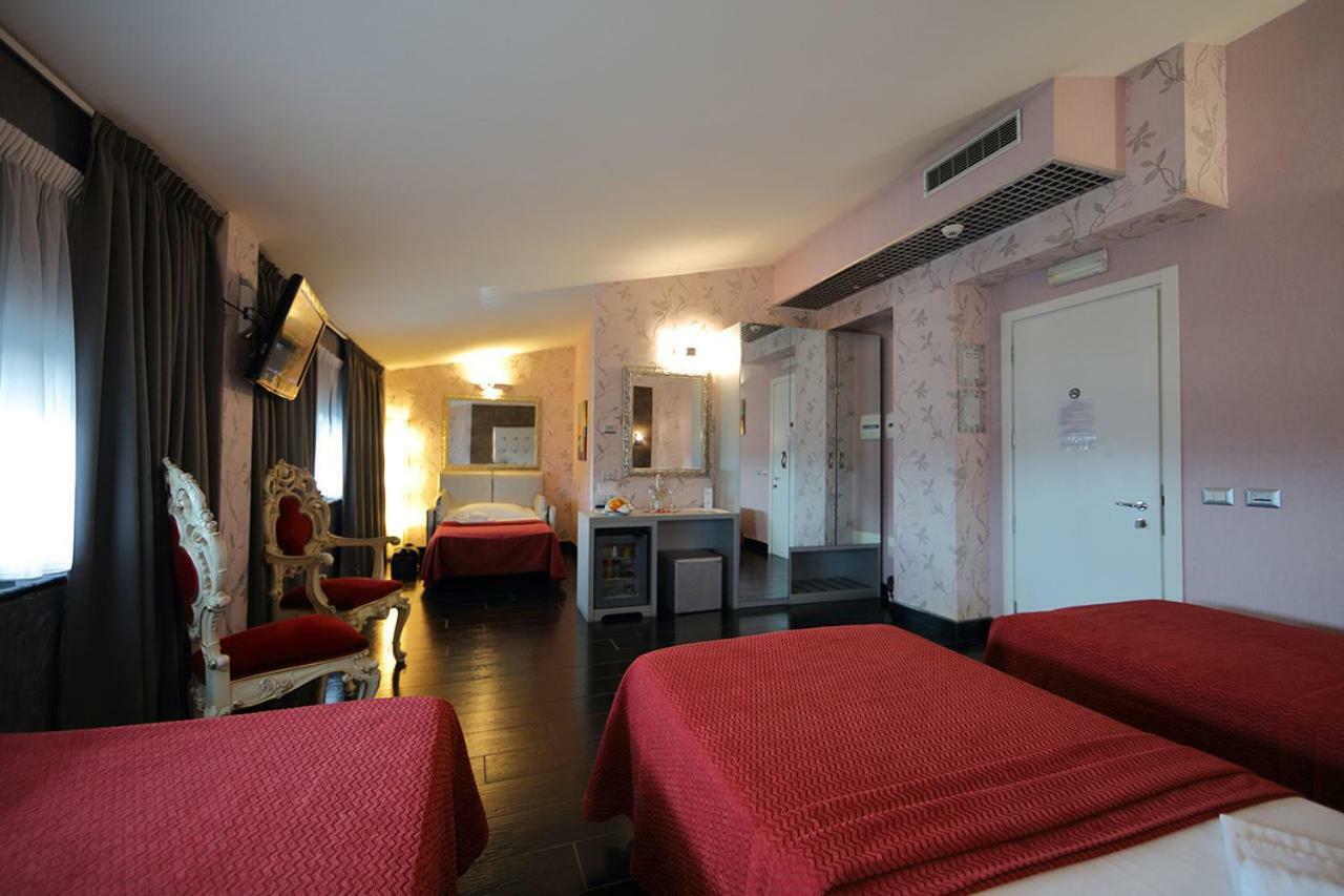 Hotel Relax Roma Nord Фиано-Романо Экстерьер фото